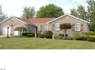 613 W Omar St, Struthers, OH