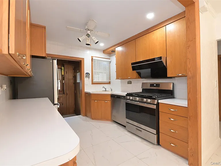 24948 Rushmore Ter — Photo 12