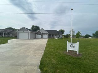 866 E Santee Dr, Greensburg, IN 47240