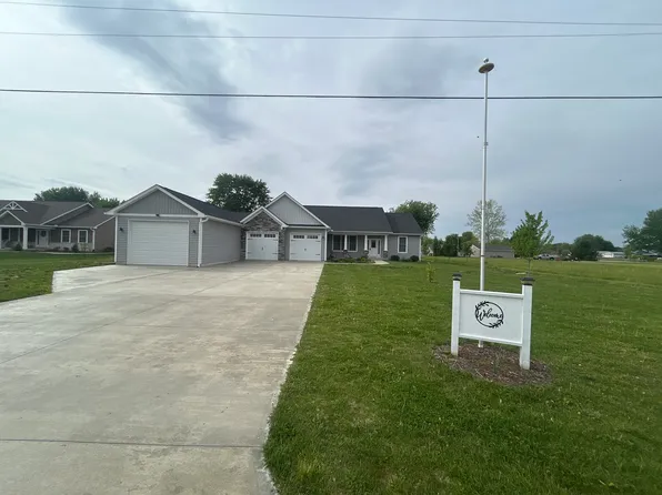 866 E Santee Dr, Greensburg, IN 47240