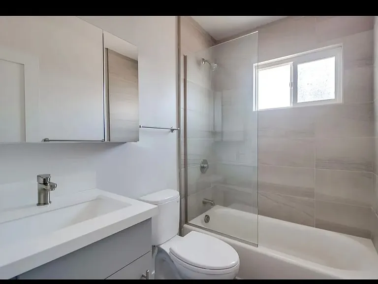 1193 Florence Street — Photo 4