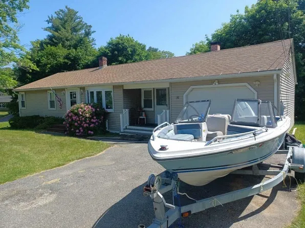 101 Harrington Ln, East Brookfield, MA 01515