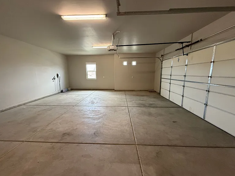10156 E 39th Ln — Photo 16