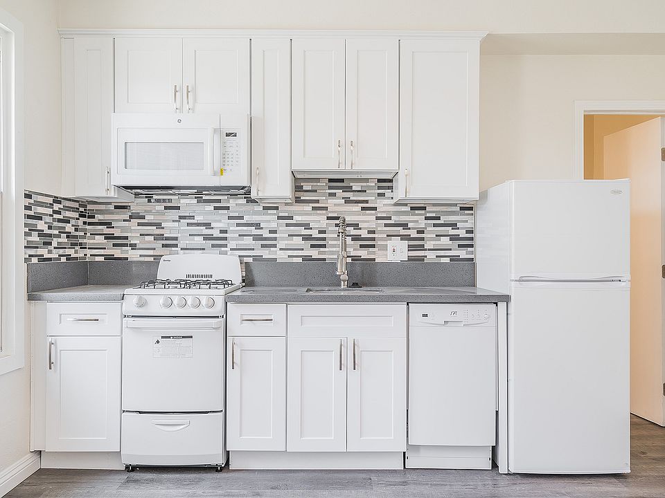 Carondelet Kitchen View