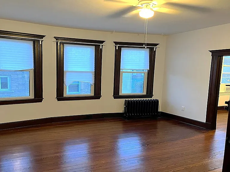77 Sanford Pl — Photo 16