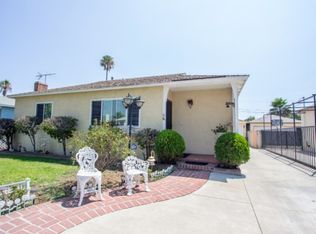 11130 Leadwell St, Sun Valley, CA 91352