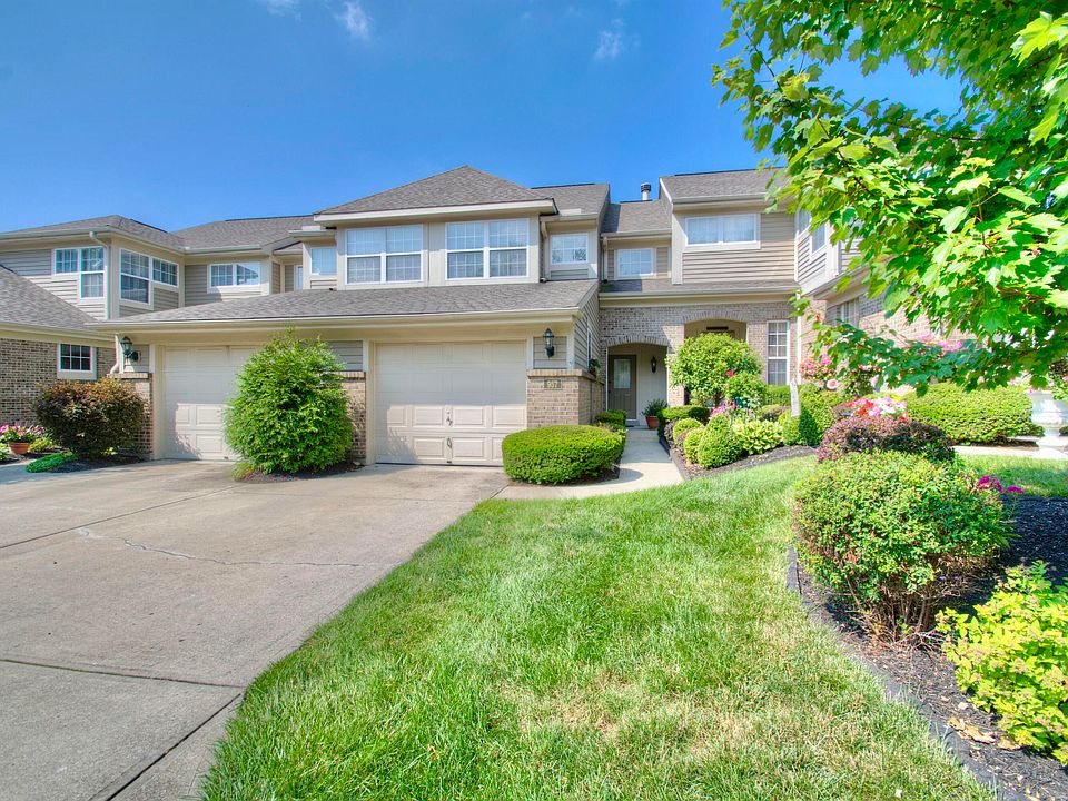 1st image of 957 Oakmont Ct
