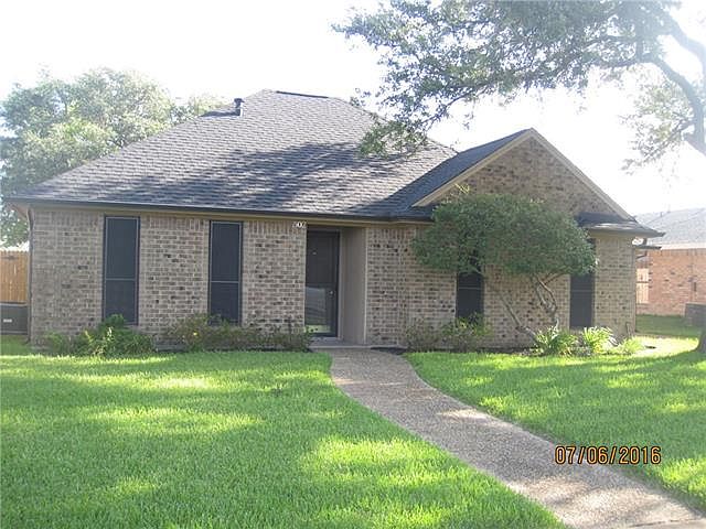 1st image of 502 Stoneybrook Dr