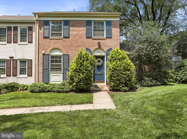 781 Azalea Dr Unit 31, Rockville, MD 20850