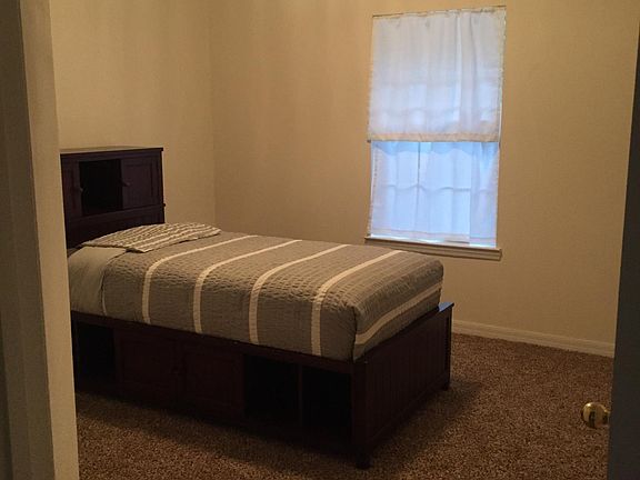 4th image of 534 Eldron Ave