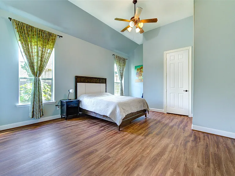 11422 Carson Field Ln — Photo 32
