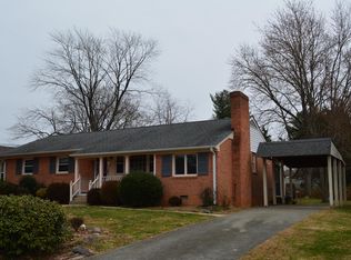 2806 Brookmere Rd, Charlottesville, VA 22901