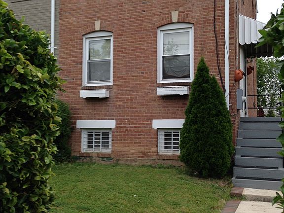 Front Entryway