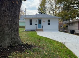 4135 Lenox Ave, Lincoln, NE 68510