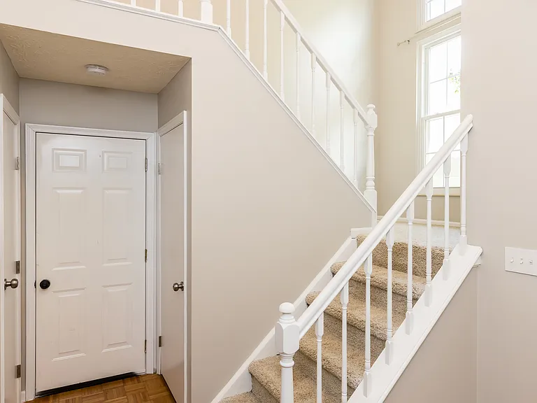 6085 Tara Hill Dr — Photo 20