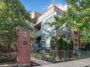 1307 W Wrightwood Ave APT 206, Chicago, IL 60614