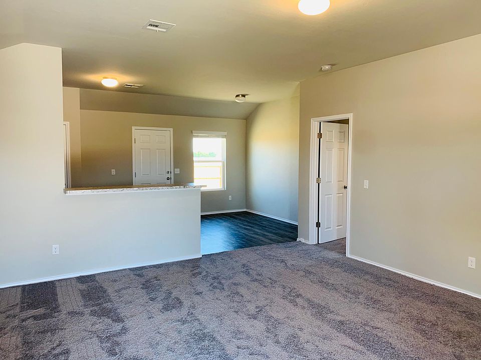 1st image of 1820 Hannah Ln