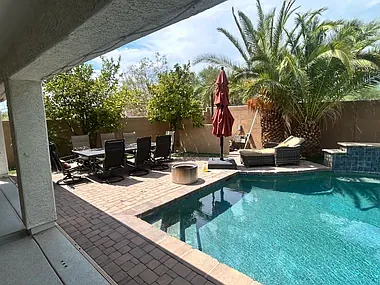5 bed, 3479 sqft, $3,600 — Photo 2