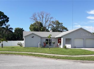 2441 Pinetta Ct, Holiday, FL 34691