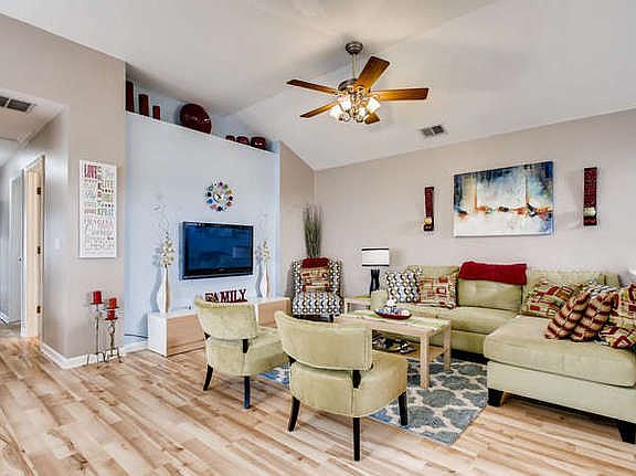 3rd image of 7431 Grandview Ct