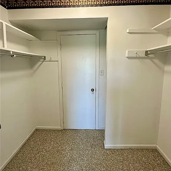 1060 Chatham Park Dr — Photo 6