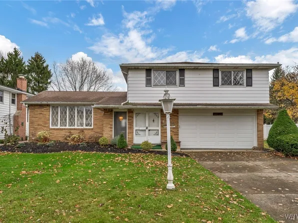 109 Robin Hill Dr, Williamsville, NY 14221