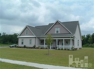 202 Fallbrook Ln, Rocky Pt, NC 28457