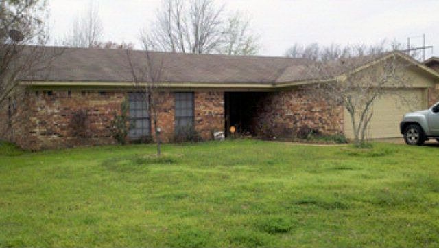 1st image of 116 Cypress Dr