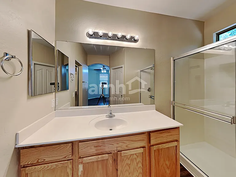 15342 W Morning Glory St — Photo 9