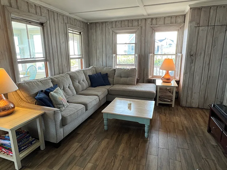 37 Southern Blvd — Photo 8