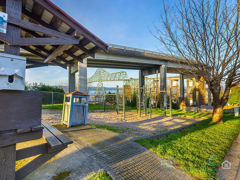 301 Alameda Ave — Photo 44