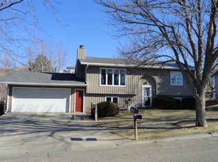 2102 E Buffalo St, Pierre, SD 57501