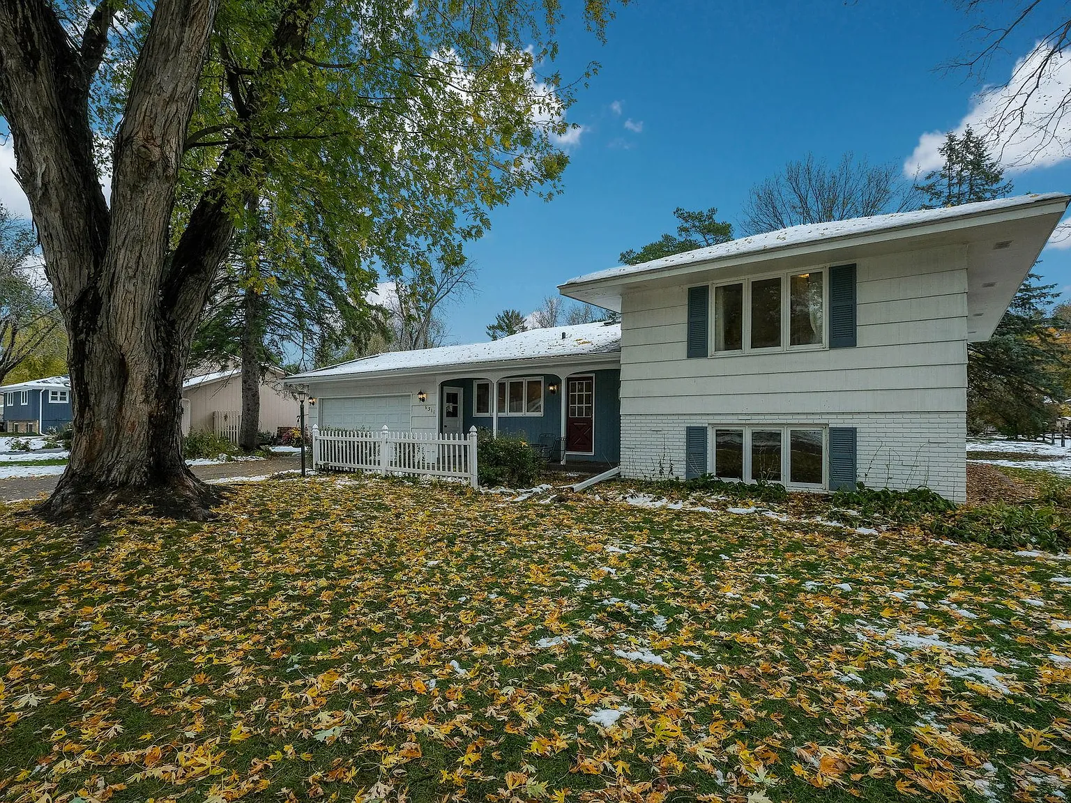 5 bed, 2864 sqft, $3,450 — Photo 1