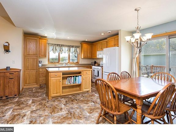 5th image of 1301 Island View Dr