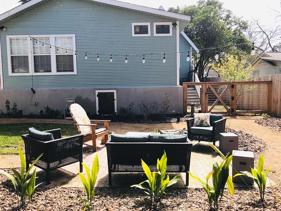 1st image of 419 W Lullwood Ave