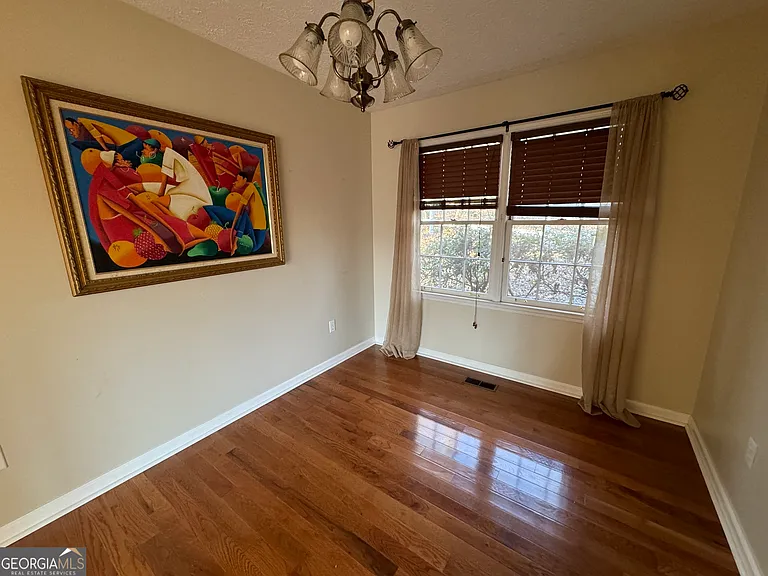 345 Caldwell Cir — Photo 35