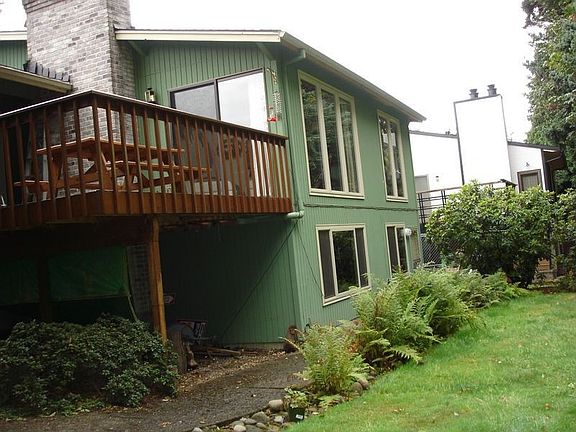 Great Northwest view - cedars, douglas fir, big leaf maple, no neighbors 
