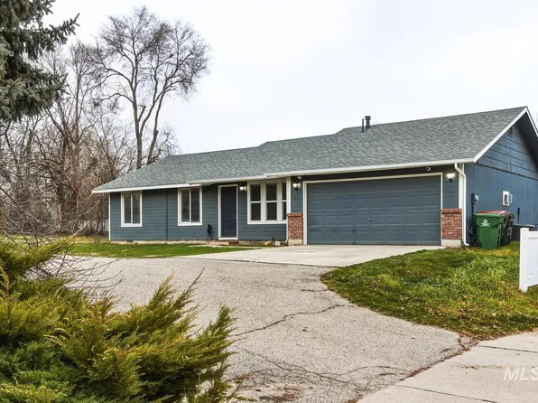 1052 NW 5th St, Meridian, ID 83642