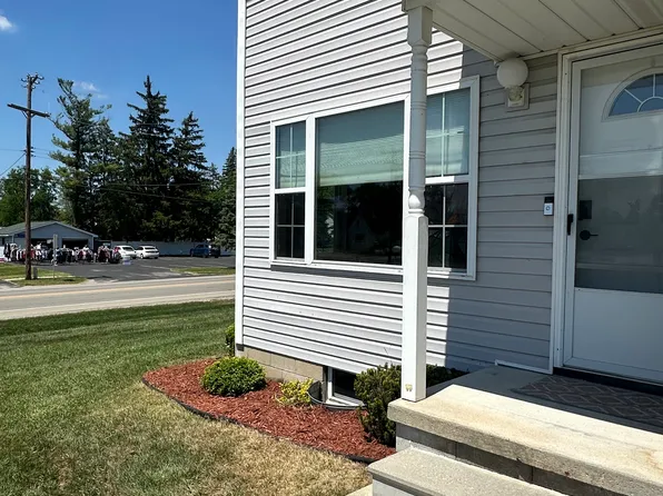 2492 W Branch Dr, West Branch, MI 48661