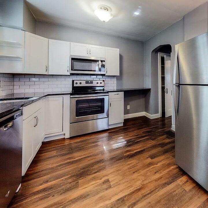 1st image of 167-169 W California Ave