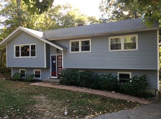 35 Richard Rd, Gales Ferry, CT 06335