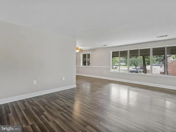 18701 Walkers Choice Rd APT 5, Montgomery Village, MD 20886