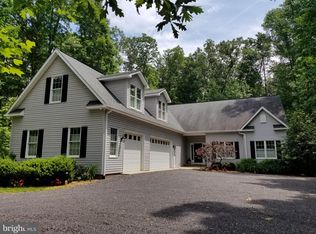 805 Lakeview Pkwy, Locust Grove, VA 22508