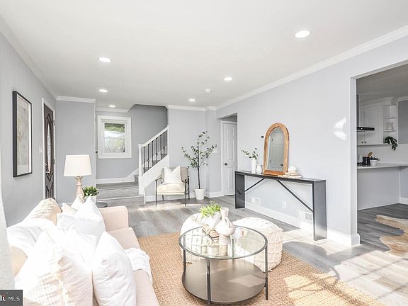 5th image of 7009 Adelphi Rd