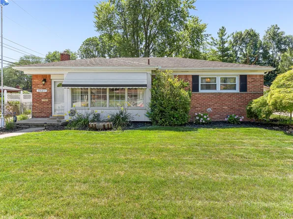 35211 Hathaway St, Livonia, MI 48150
