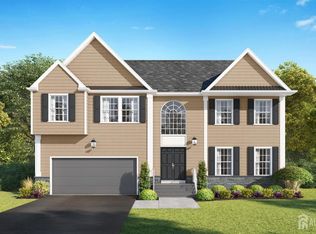 45 Montgomery St, Piscataway, NJ 08854