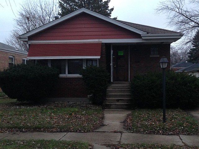 1st image of 13625 S School St