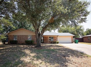 1202 Randy Dr, Graham, TX 76450