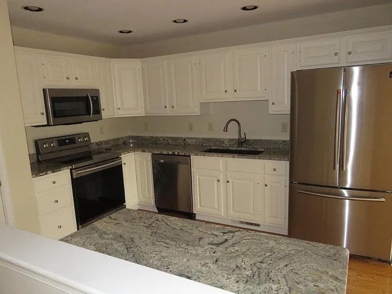 5215 Winthrop Ave — Photo 7