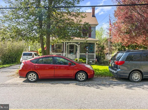 10612 Honeyfield Rd, Williamsport, MD 21795